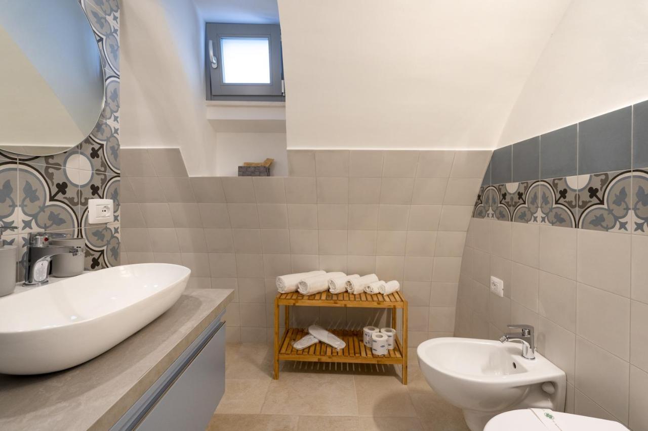Suite La Scala Del Borgo تْشيستيرنِنو المظهر الخارجي الصورة